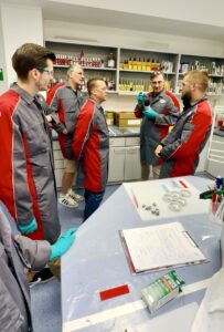 Hands-on LOCTITE adhesive application